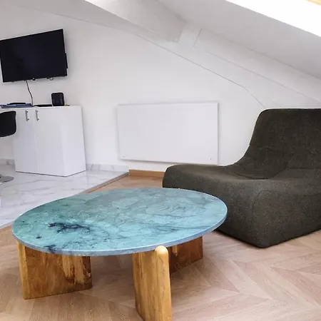 Superbe Guist'hau Apartamento *